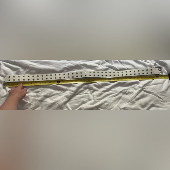 Target Double Grommet Faux Leather White Belt Women’s Small - Picture 10 of 10